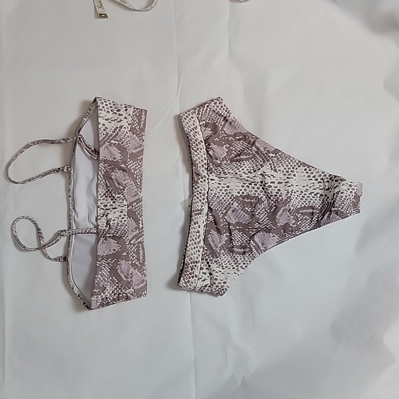 Matte collection snakeskin print high waist bikini - Picture 7 of 8